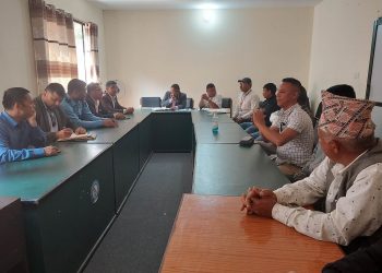 रोशी गाउँकार्यपालिका सदस्य र क्रसर व्यवसायीबिच वैठक सम्पन्न