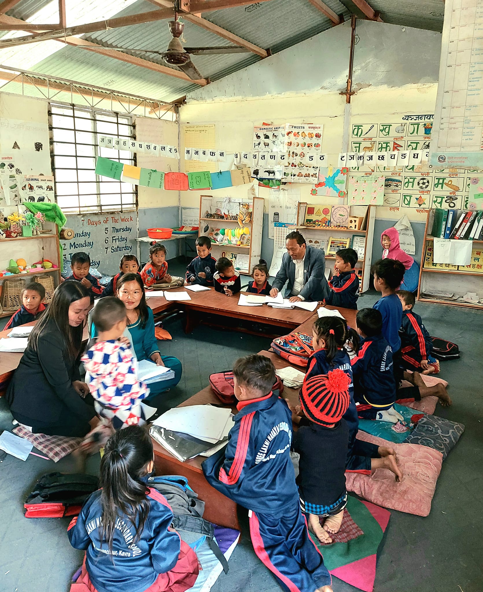 रेडियो रोशी १०१.६ मेगाहर्ज