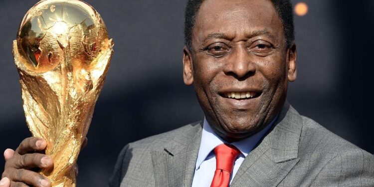 विश्व फुटबलकै लेजेन्ड ब्राजिलियन पेलेको निधन