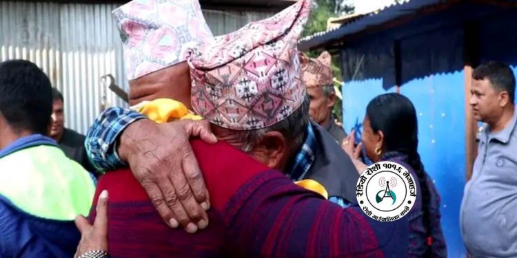 मतदातालाई धन्यवाद दिन ज्याम्दी पुग्नुभएका शिव हुमागाई र कार्यकर्ताको चल्यो रुवाबासी