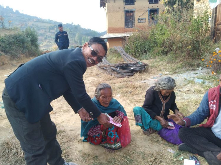 जनताको मनमनमा बसेका वडा अध्यक्ष बिष्णु तामाङ