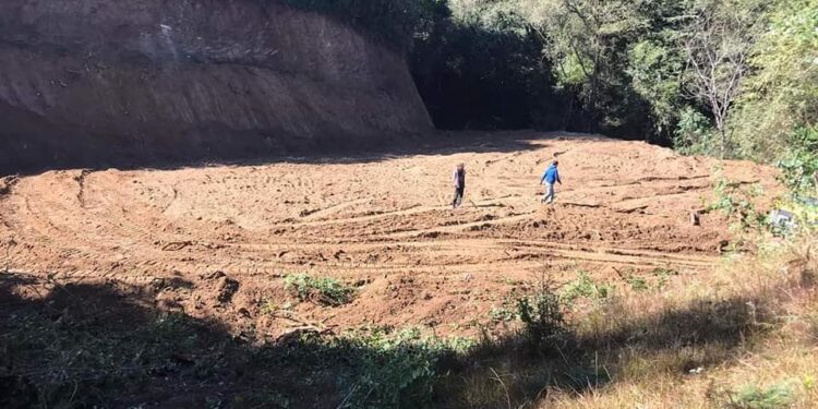 रोशी ५ सिसाखानीमा पिकनिक स्पोर्ट ग्राउन्ड निर्माण कार्य धमाधम