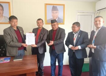 रोशी गाउँपालिका र रेयुकाई एईको मासुनागा आँखा अस्पताल विच सम्झौता