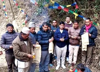 बेथानचोक सडक दुर्घट्नामा ज्यान गुमाएकाहरुको सम्झनामा शान्ति पूजा