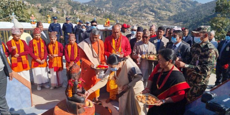 राष्ट्रपति बिद्यादेवी भण्डारीद्धारा नालामा नवनिर्मित नेपालमै पहिलो दश अवतार ब्रह्माको अनावरण