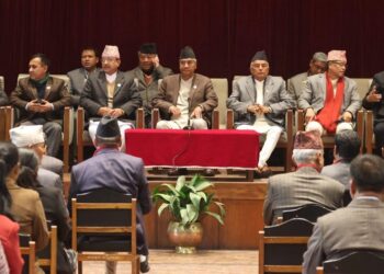 कांग्रेसको निर्णयः प्रधानमन्त्रीलाई विश्वासको मत दिने, प्रतिपक्षमा बस्ने