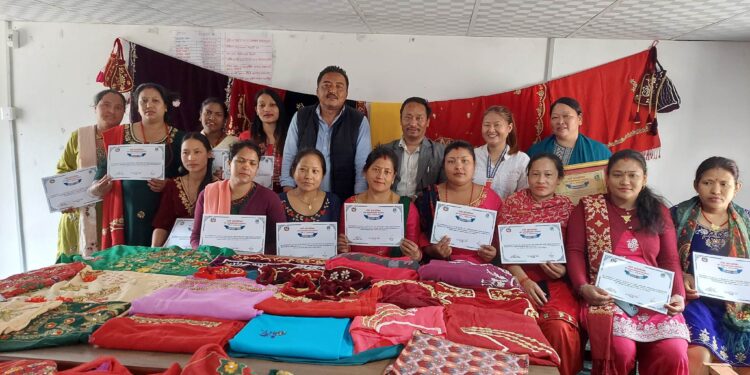 सीप विकासमा अगाडि बढ्दै रोशीका महिला