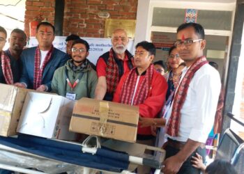 भुम्लु गाउँपालिकाको स्वास्थ्य चौकीलाई स्वास्थ्य सामग्री प्रदान