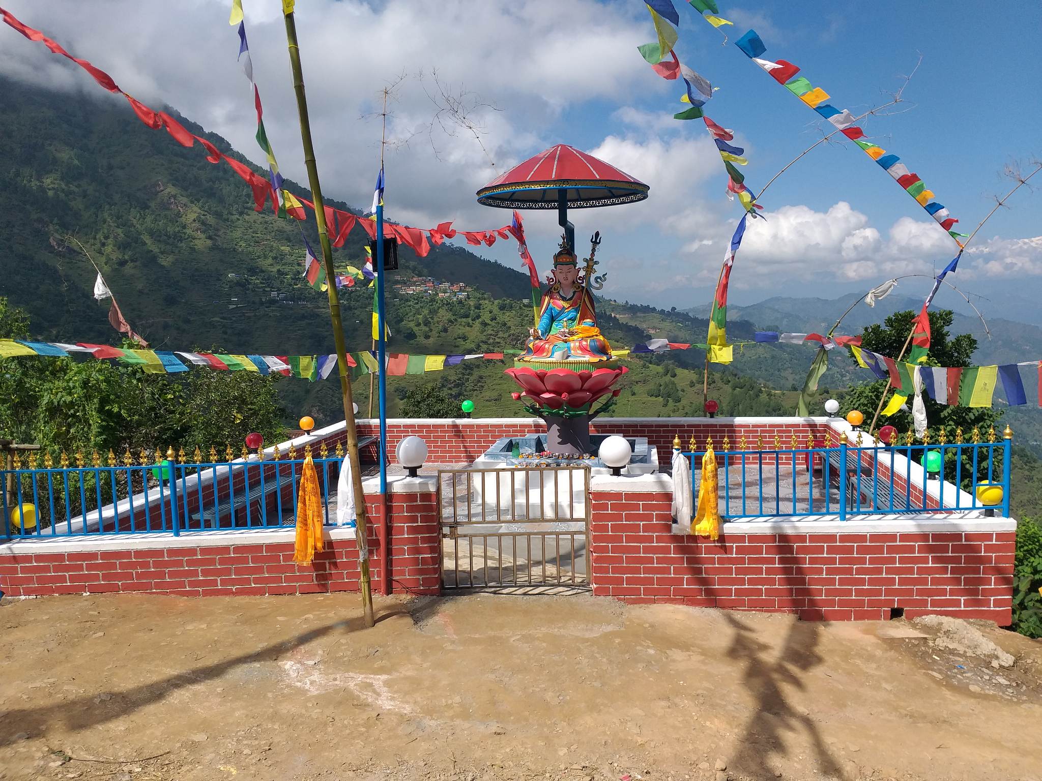 रेडियो रोशी १०१.६ मेगाहर्ज