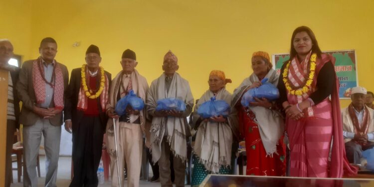 जेष्ठ नागरिकको साहारा बन्दै जेष्ठ नागरिक समाज