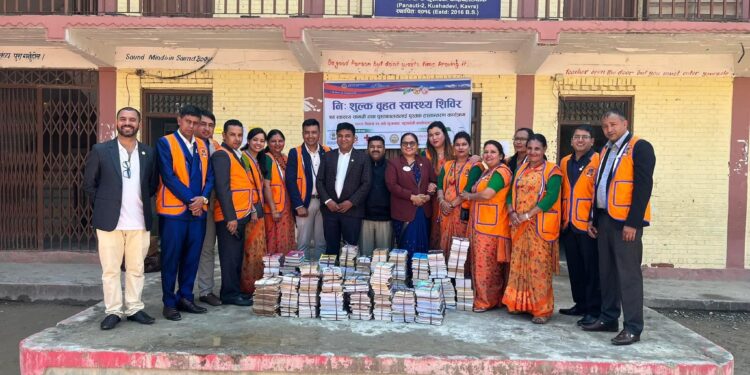 कुशादेवीमा निःशुल्क स्वास्थ्य शिविर, ३५० लाभान्वितसमुदायलाई ५ थान अक्सिजन सिलिण्डर, विद्यालयलाई ५ सय थान पुस्तक वितरण