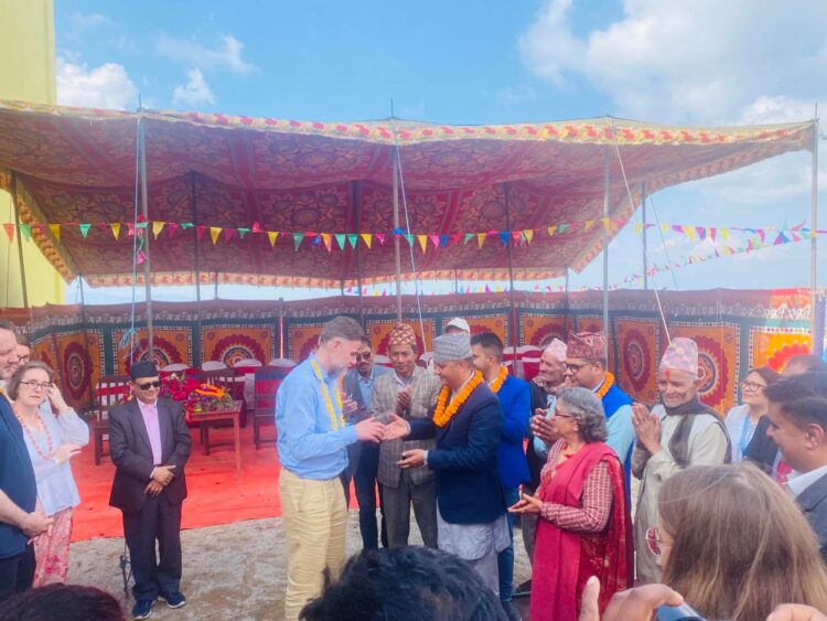 “नमस्कार बेथानचोक आराम हुनुहुन्छ ”