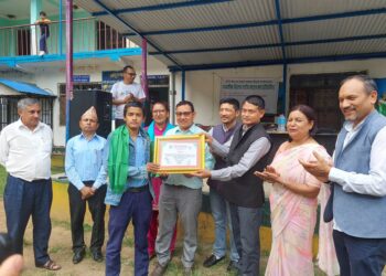 रोशीमा भएको वक्तृत्वकला प्रतियोगिताको प्रथम पुरस्कार पोक्रा मा.वि.लाई