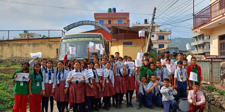 नव प्रतिभा अङ्ग्रेजी माध्यमिक विद्यालयले विश्व बालश्रम विरुद्ध दिवस एक कार्यक्रम गरि मनायो।