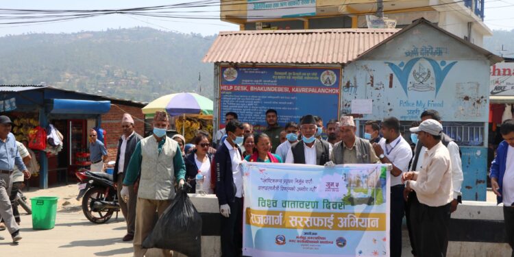 वी.पी राजमार्ग सरसफाई अभियानः फोहोर गर्ने राजमार्गका होटल÷पसललाई कार्वाही गरिने