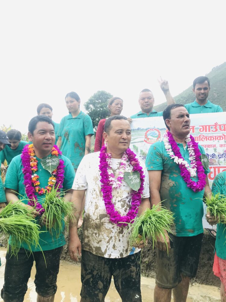 तेमालका प्रतिनिधिहरुले मनाए २० औँ राष्ट्रिय धान दिवस (फोटोफिचर)