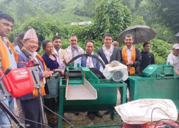 रोशीका कृषकहरुलाई अनुदानमा कृषि सामाग्री वितरण