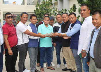 तेमाल ७ का ११ बर्षीय व्लड क्यान्सर पीडित मोक्तानलाई नेपाली कांग्रेस काभ्रेको सहयोग