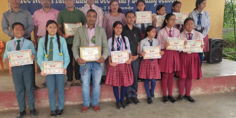 २१० औँ भानु जयन्तीको अवसरमा नव प्रतिभा अङ्ग्रेजी मा. वि मा विद्यालयस्तरीय कविता लेखन तथा वाचन