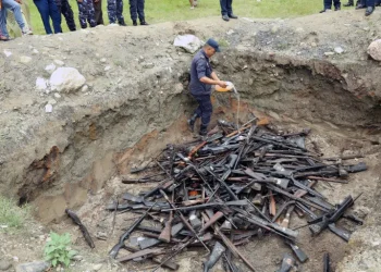 देशका विभिन्न भागबाट बरामद गरिएका ८ हजार ८९६ थान हतियार नष्ट