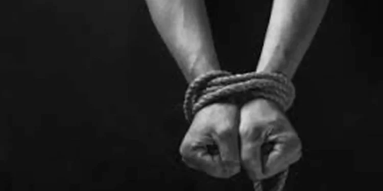 मण्डनदेउपुरमा घट्यो अनौठोको घटनाः हात खुट्टा बाँधेर विष खुवाइएको अवस्थामा बृद्धा फेला