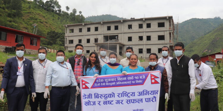 रोशी गाउँपालिका परिसरमा सरसफाई