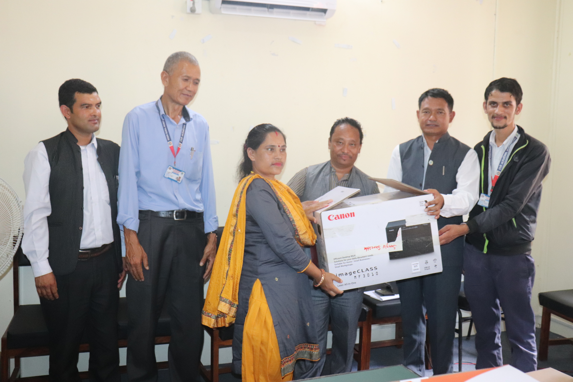 रेडियो रोशी १०१.६ मेगाहर्ज