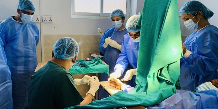 मेथिनकोट अस्पतालमा शल्यक्रिया सेवा सुभारम्भ