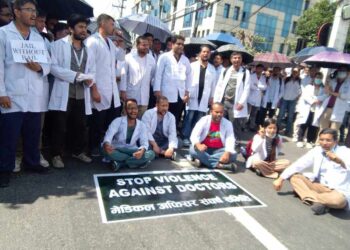 ६ बुँदे सहमति भएसँगै आन्दोलनरत चिकित्सक आजदेखि काममा फर्कँदै