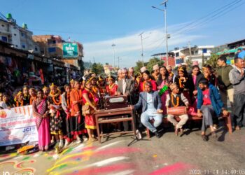 भुकम्प पिडितका लागी देउसीभैलो खेल्दै आर्थिक संकलनमा जनक का बिद्यार्थी