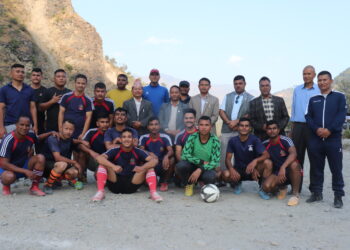 रोशीको मैत्रीपूर्ण फूटबल खेलमा प्रहरीको टिम विजयी