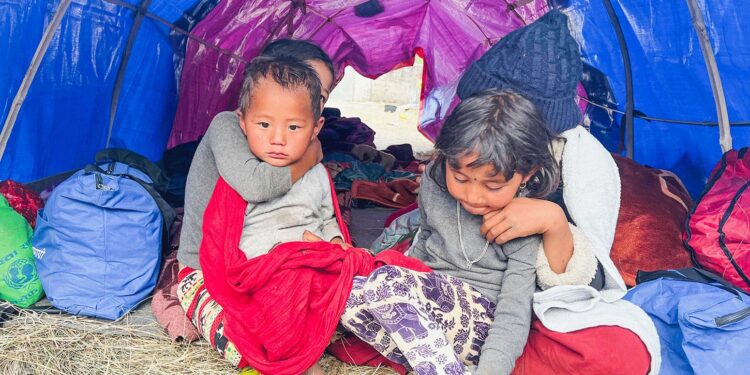 अत्याधिक चिसोको कारण भुकम्पपीडितहरुको बिचल्ली