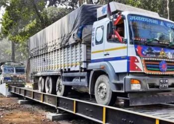 काभ्रेमा मालवाहक सवारीसाधनको भार मापन पुनःसञ्चालन