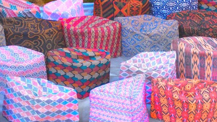 ‘नेपाली टोपीः नेपाली पहिचान’ भन्ने नाराको साथ आज ११ औँ नेपाली टोपी दिवस मनाइँदै