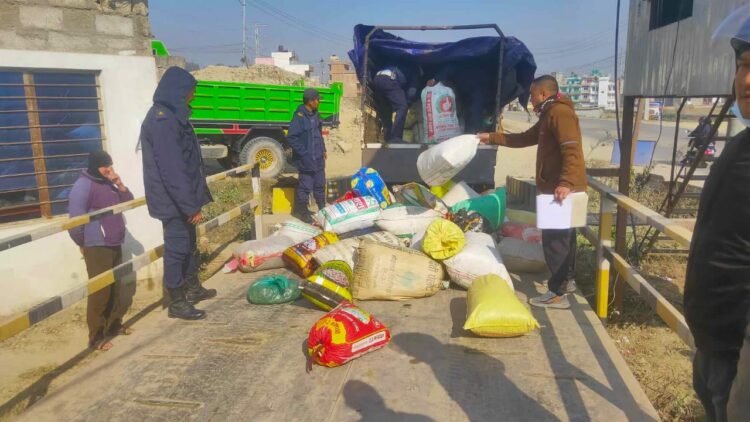 पनौती नगरपालिका–५ आईटी पार्क क्षेत्रबाट ७३ बोरा गाँजा बरामद, ३ जना पक्राउ