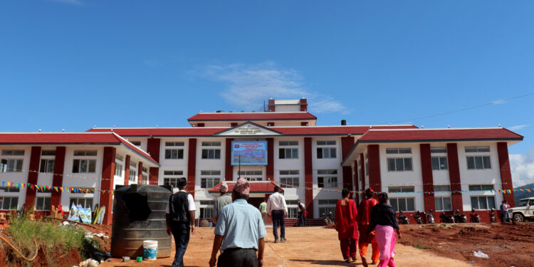 मण्डनदेउपुरमा व्यवसाय दर्ताका लागि घुम्ति शिविर हुदै