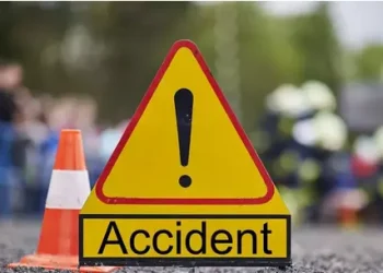 महाभारतमा मोटरसाईकल दुर्घटनामा परी घाईते भएका राईको हेलिप्कर मार्फत उद्दार