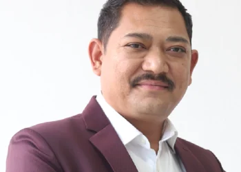 सहकारीको अरबौं रकम ठगीको आरोप लागेका जीबी राई प्रहरीको नियन्त्रणमा