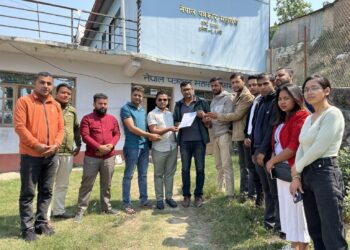 नयाँ सदस्यता दिन माग गर्दै जिल्लाका कृयाशिल सञ्चारकर्मीले बुझाए ज्ञापनपत्र