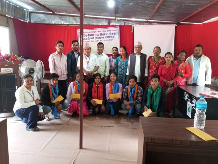 दलित विद्यार्थीलाई प्राविधिक, उच्च शिक्षा र लोक सेवा पढ्न सघाउँदै रोशी गाउँपालिकाका