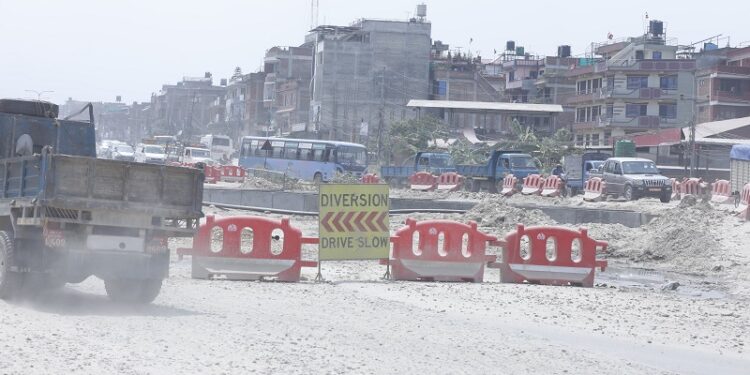 सूर्यविनायक–धुलिखेल सडक विस्तारको काम सुस्त, डेढ वर्ष बितिसक्दा २५ प्रतिशत मात्रै प्रगति