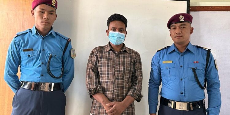 महाभारत दम्पती हत्याका आरोपी सिन्धुपाल्चोकका एकेन्द्र सार्की पक्राउ