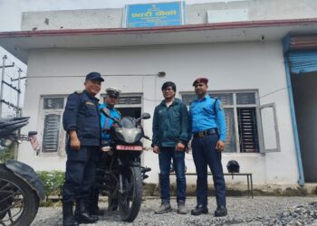 हिजो राती धुलिखेलबाट हराएको मोटरसाइकल भकुण्डेको नौबिसेमा फेला
