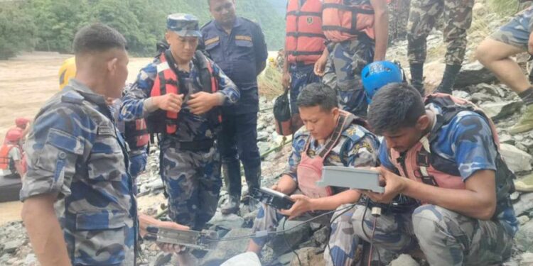 पानी भित्र हेर्न मिल्ने ड्रोन क्यामराबाट त्रिशूलीमा बेपत्ता बस र यात्रुको खोजी चल्दै