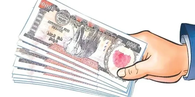 रोशी गाउँपालिमा खोलाले बगाएर मृत्यु भएकाको परिवारलाई पाँच लाख राहत