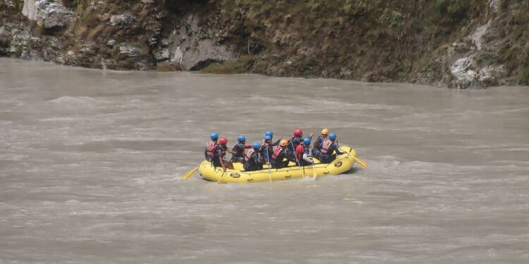 त्रिशुलीमा खसेर वेपत्ता बस र यात्रु खोज्न भारत र बङ्गलादेशसँग सहयोग माग