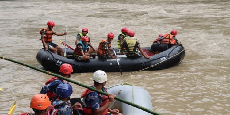 त्रिशूलीमा हराएका बस र यात्रुको खोजी गर्न चीनसँग पनि सहयोग मागिंदै