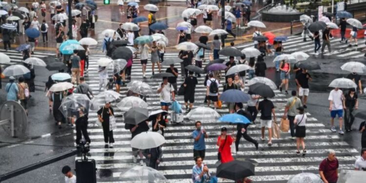 जापानमा यसै हप्ताको अन्त्यसम्ममा शक्तिशाली चक्रवातको चेतावनी