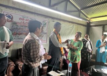 शिखरआम्बोटेका महिला कृषकलाई करेसाबारी तरकारी खेती सम्बन्धि तालिम