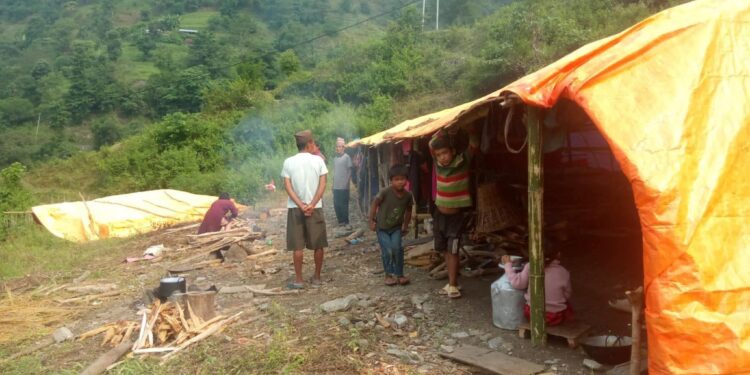 काभ्रेका बाढीपीडितलाई चिन्ताः जाडो सुरू भयो, अब कहाँ बस्ने ?